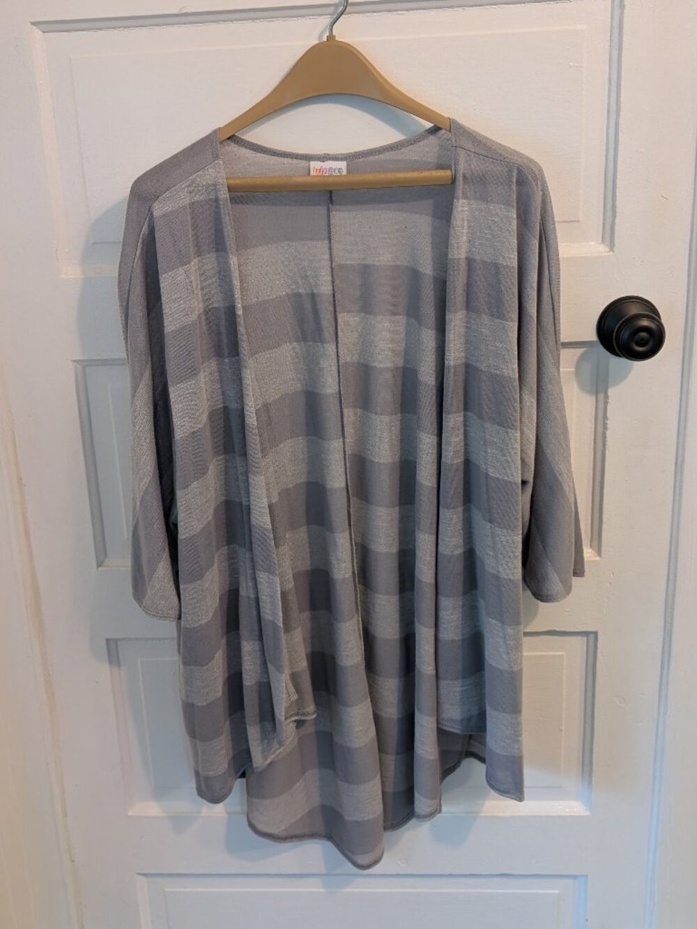LuLaRoe Tracy Cardigan Size Medium New But Without Tags Gray Stripped Women's